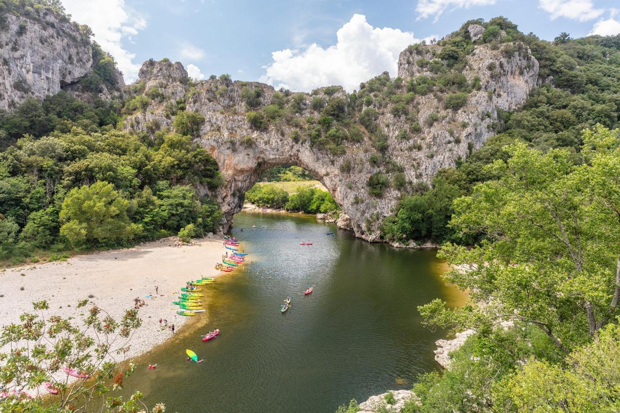 Camping Domaine De Chaussy Lagorce  Luaran gambar