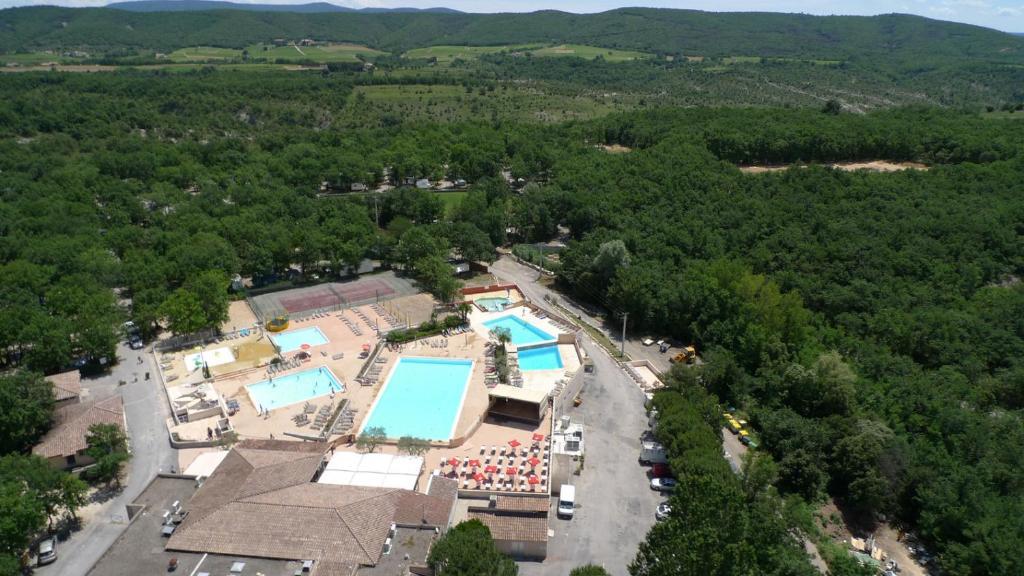 Camping Domaine De Chaussy Lagorce  Luaran gambar