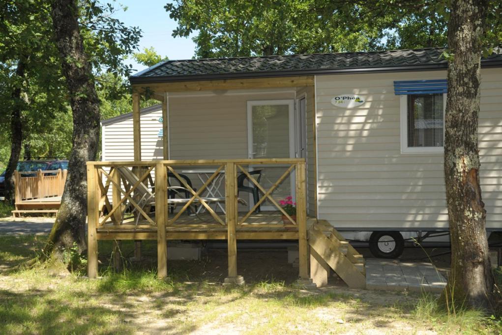 Camping Domaine De Chaussy Lagorce  Bilik gambar